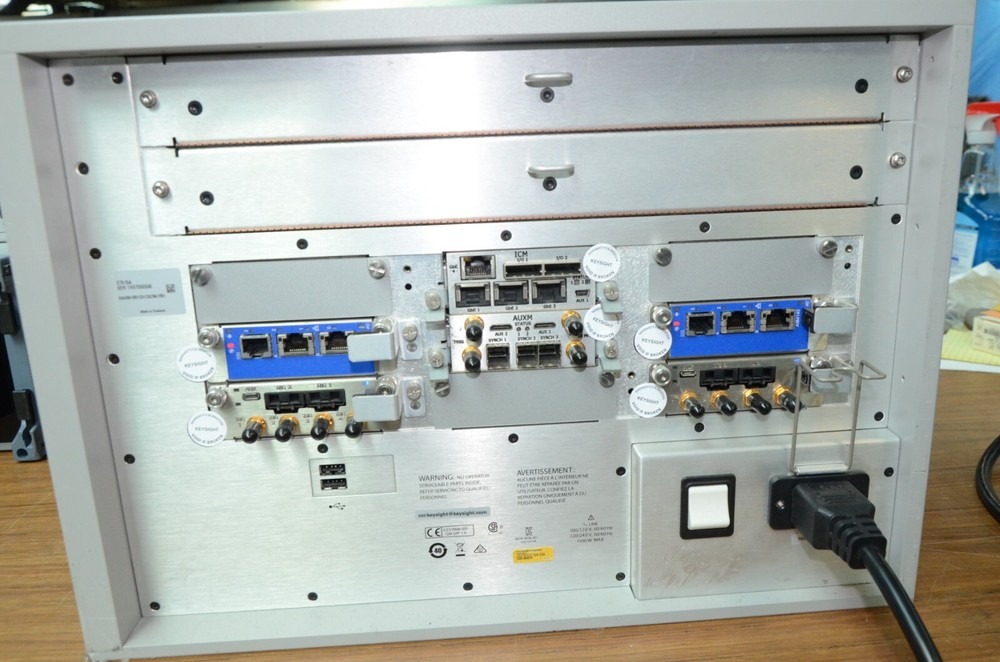 Agilent Keysight E7515A 4G UXM Wireless Communications Test Set