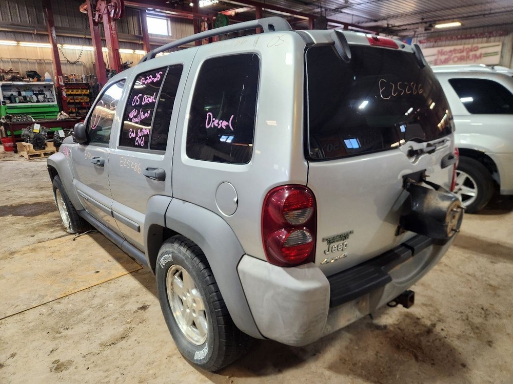 Engine ECM Computer 2.8L Engine Control Fits 2005 LIBERTY 1236981