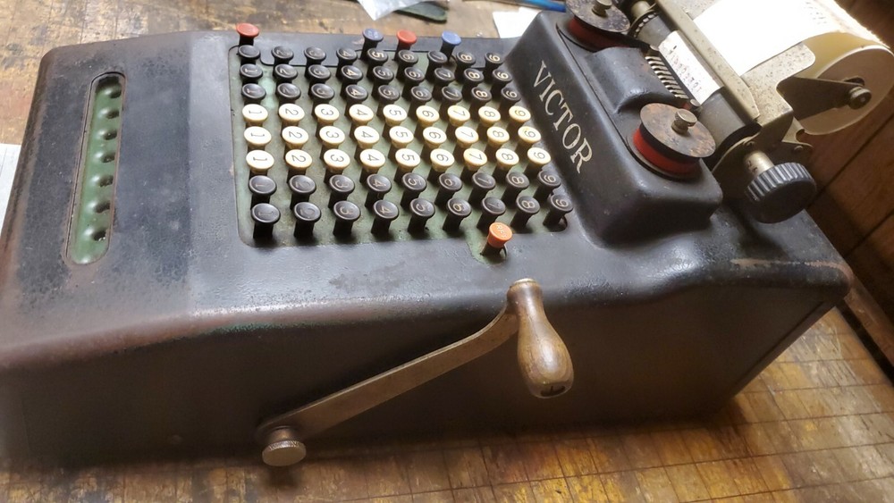 Antique Victor Adding Machine With Subtraction And Repeat.