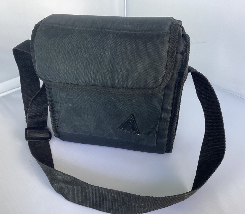 Nikon fixed-focus 7x50 binoculars, Nikon strap & Soft Case. Japan.