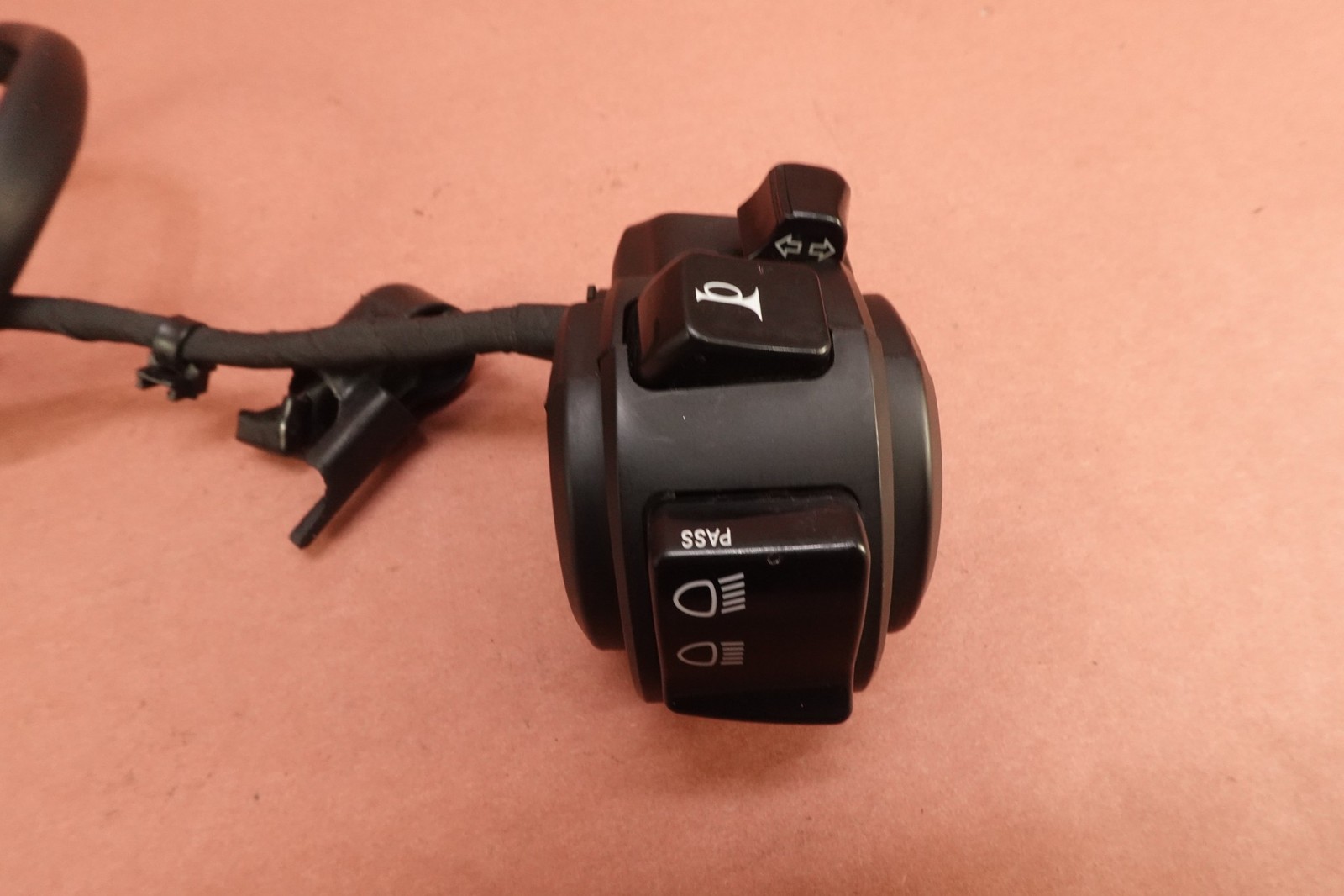 2018-2024 Honda Rebel 500 CMX500 Left Handlebar Switch Turn Signal