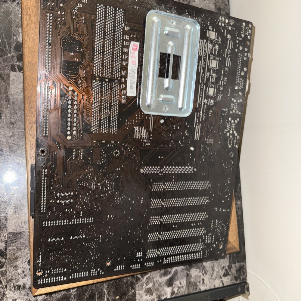 Asus K8V Deluxe socket As Pictured