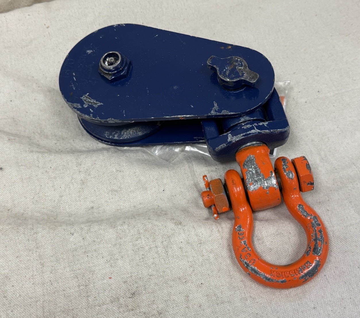 CROSBY 109064 Pulley Block Swivel Side Mount/Upright Mount Lifting 8,000 lb WLL