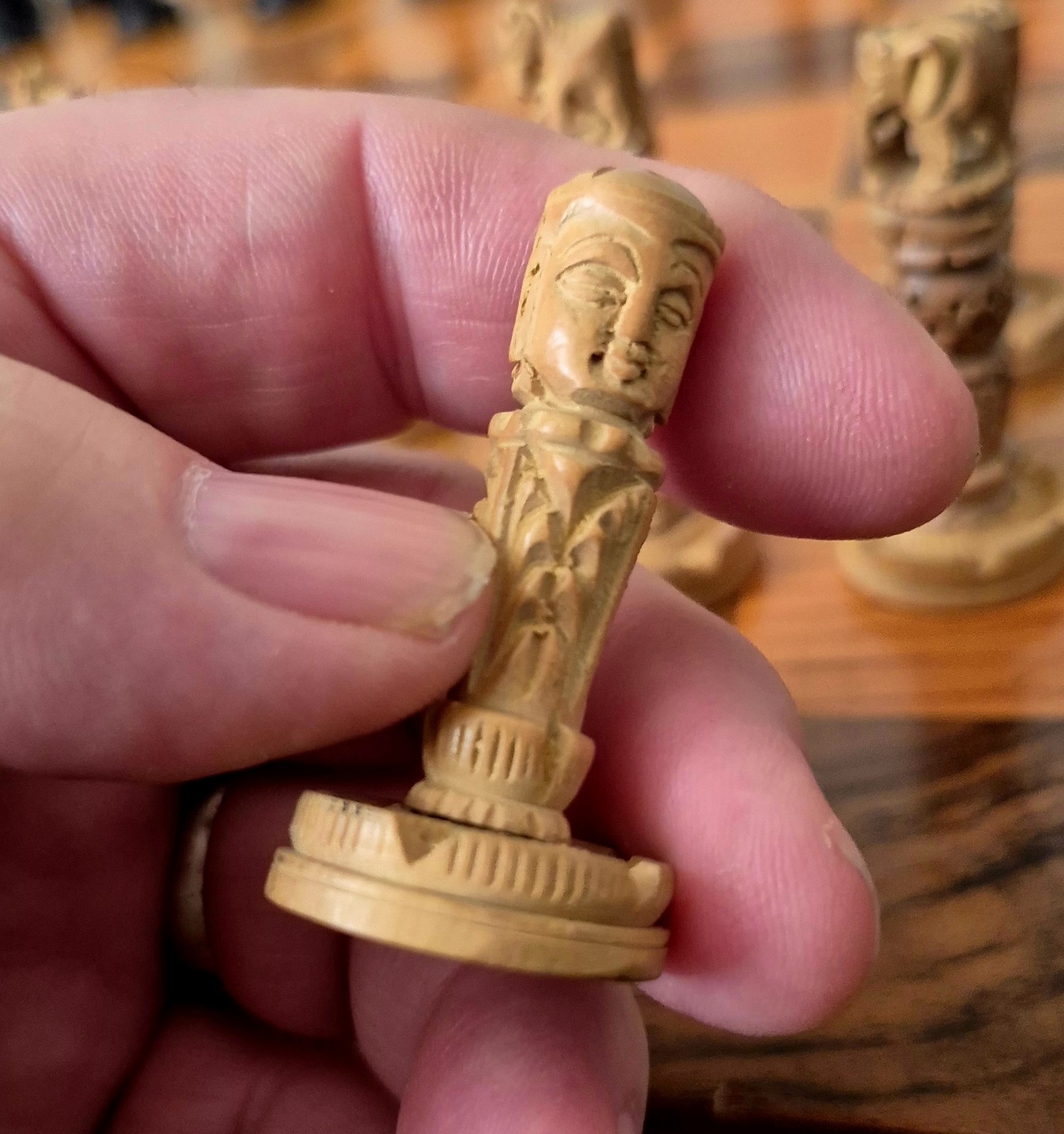 Ornate Carved Box Wood Ebony Chess Set 4" King 18" Board 1.75" Squares Box Case!