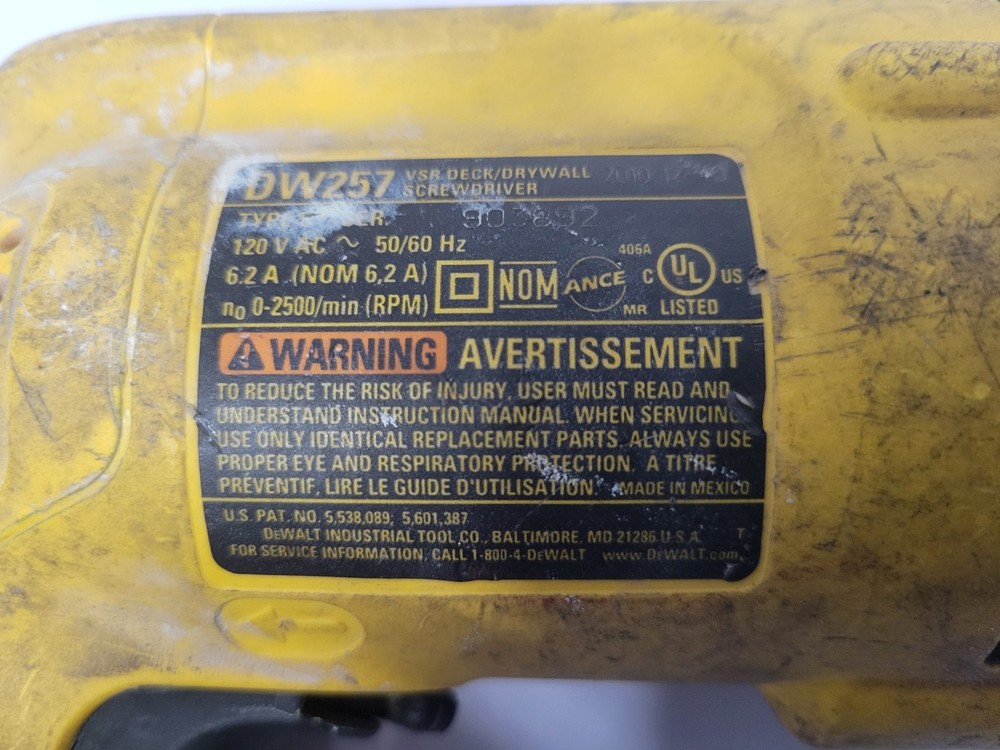 DeWALT DW257 VSR Deck/Drywall Screwdriver