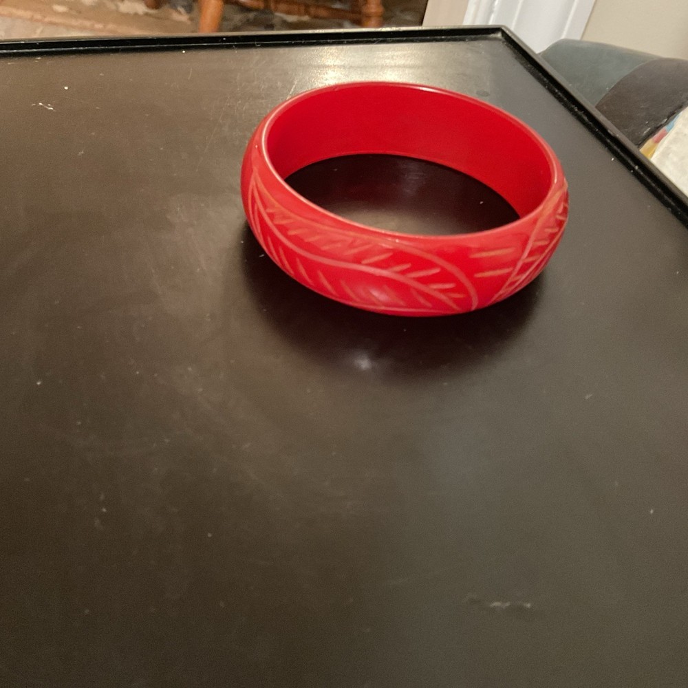 Bakelite bangle bracelet