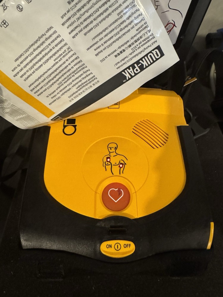 Physio-Control LIFEPAK CR Plus - Extras & Carry Case