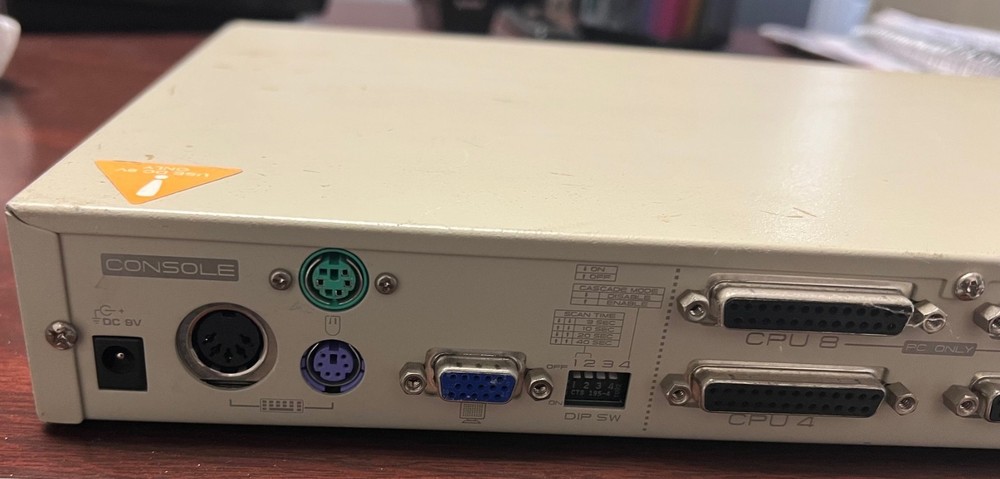 Aten Master View Pro KVM Switch CS-128A
