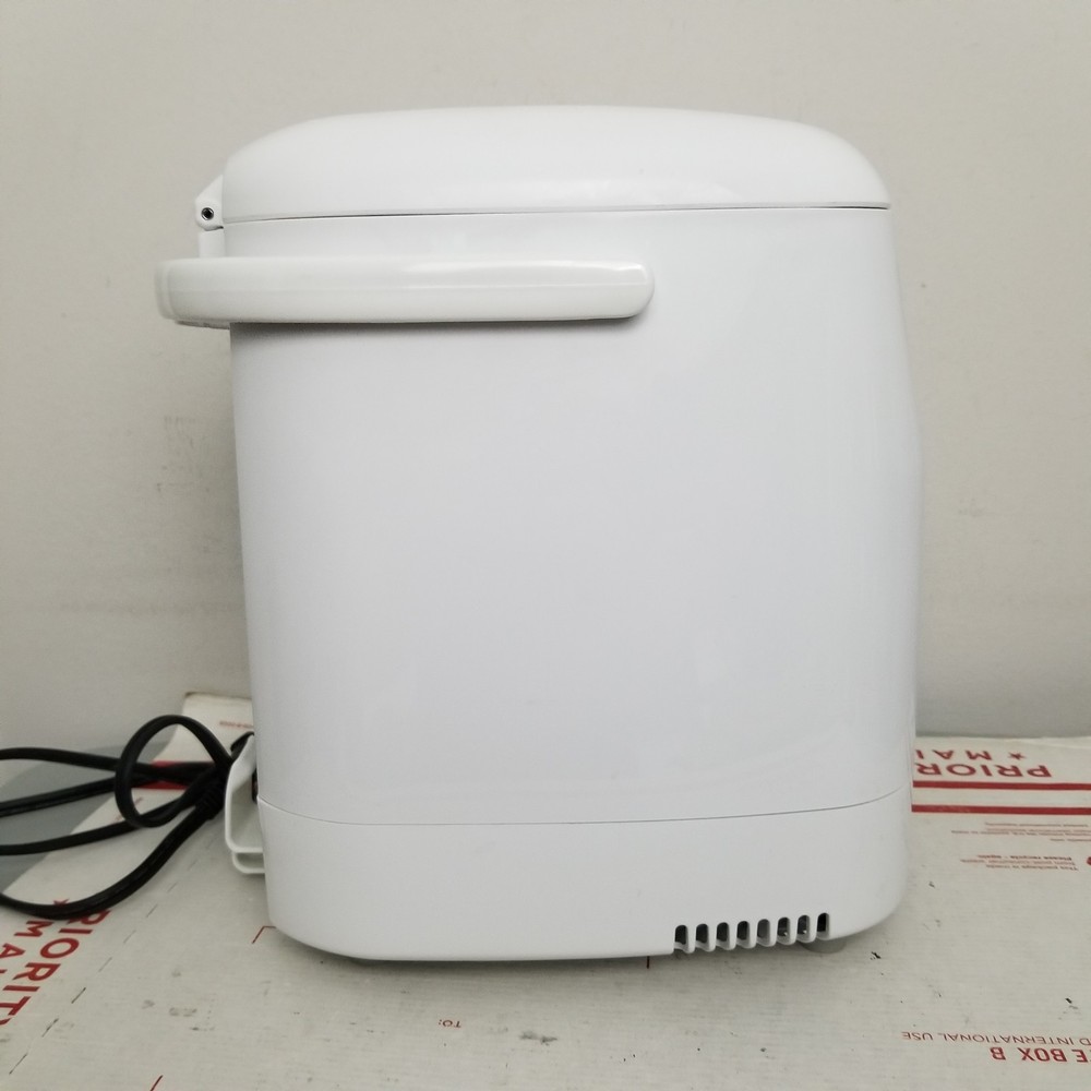 Zojirushi BB-HAC10 Home Bakery 1 Pound Programmable Mini Breadmaker Tested