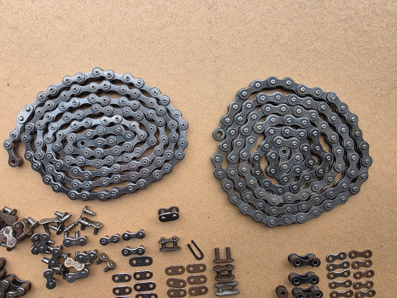 VINTAGE BICYCLE CHAINS PARTS LOT DIAMOND HEAR IT SNAP UNION SKIPT TOOTH ETC