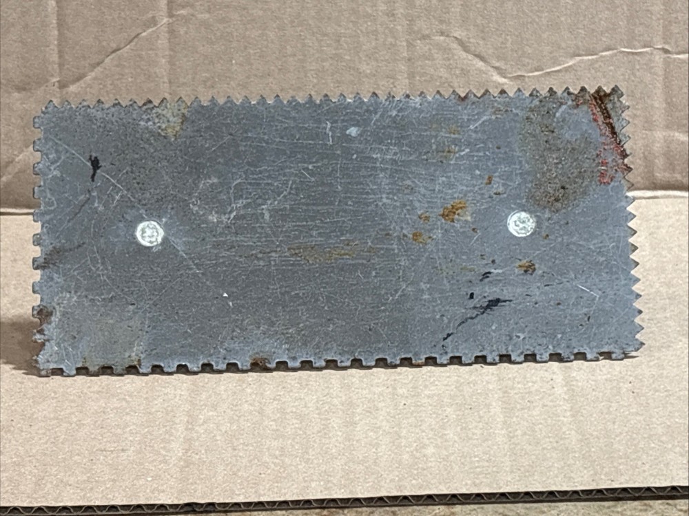 Pre Owned RED DEVIL Notched Trowel
