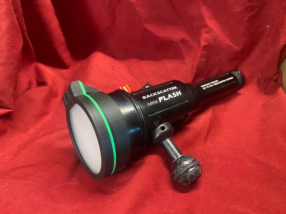 Scuba backscatter mini-flash2 Hinged Diffuser