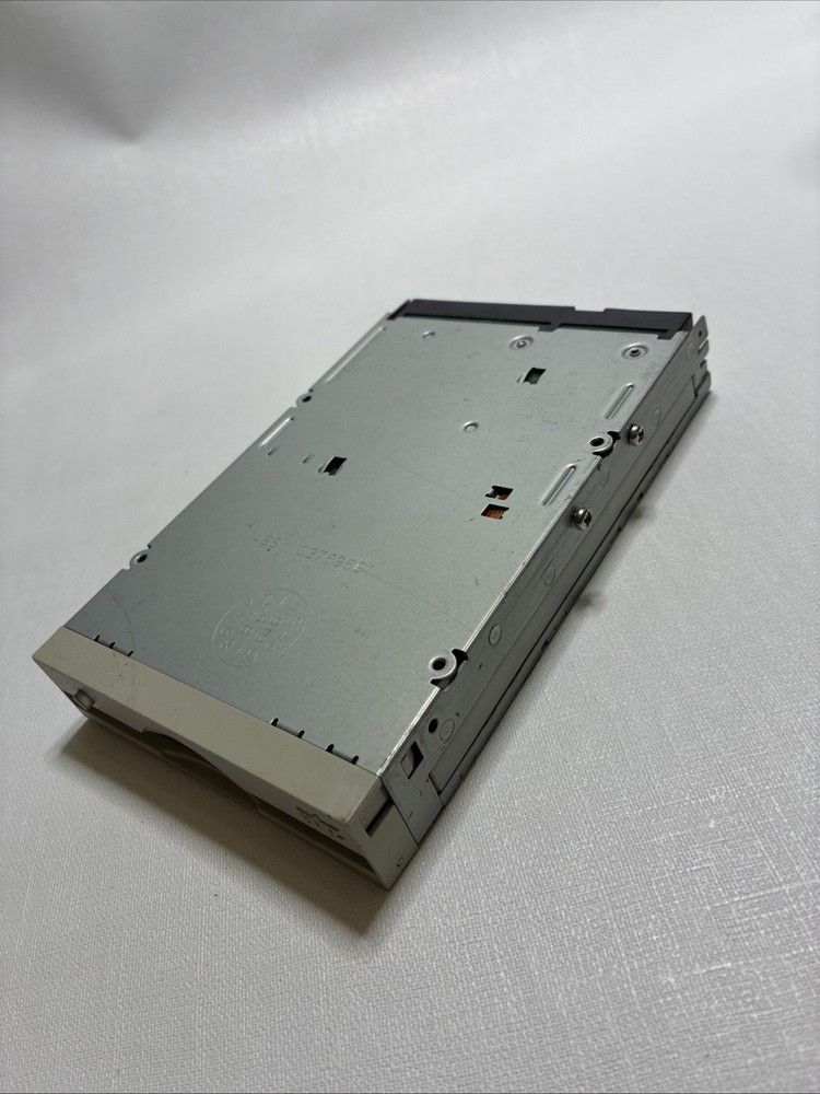 Iomega Z100ATAPI Zip 100 Internal 3.5" Drive