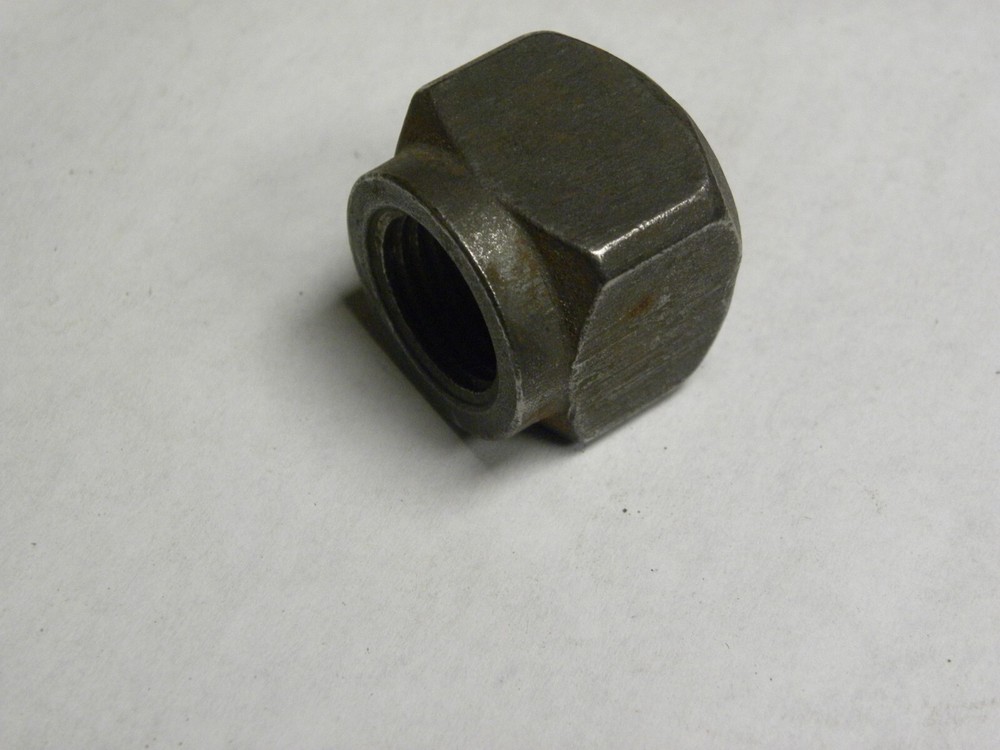 NEW John Deere 4122664 Square Nut, M16