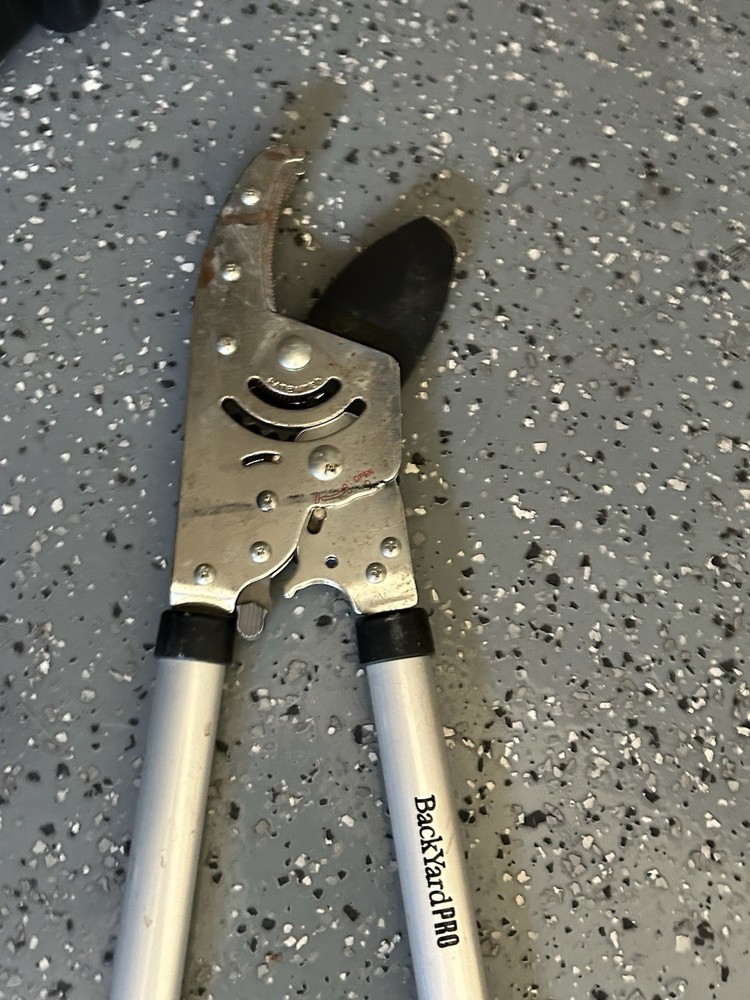 Backyard Pro Manual Compression Crimp Tool 30" Long - Trimming