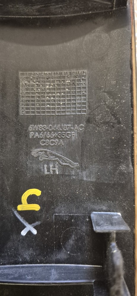 Jaguar XK Panel Vaneer Walnut C2P2285