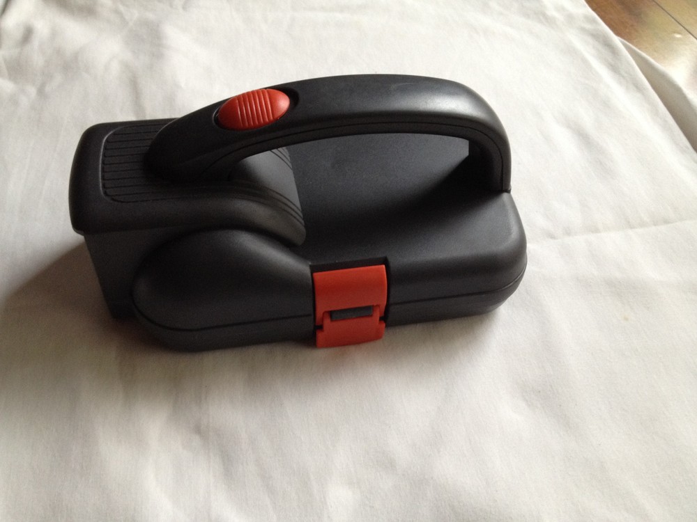flash light with tool box
