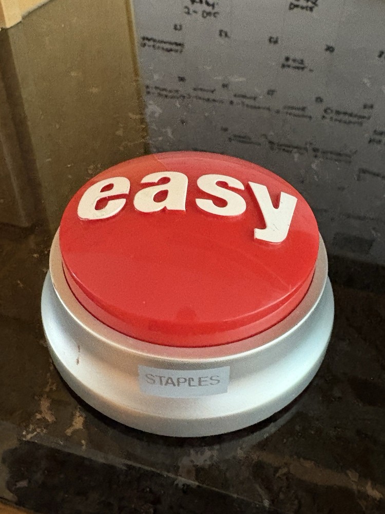 Staples "Easy" button talks and says, "That was easy" includes batteries