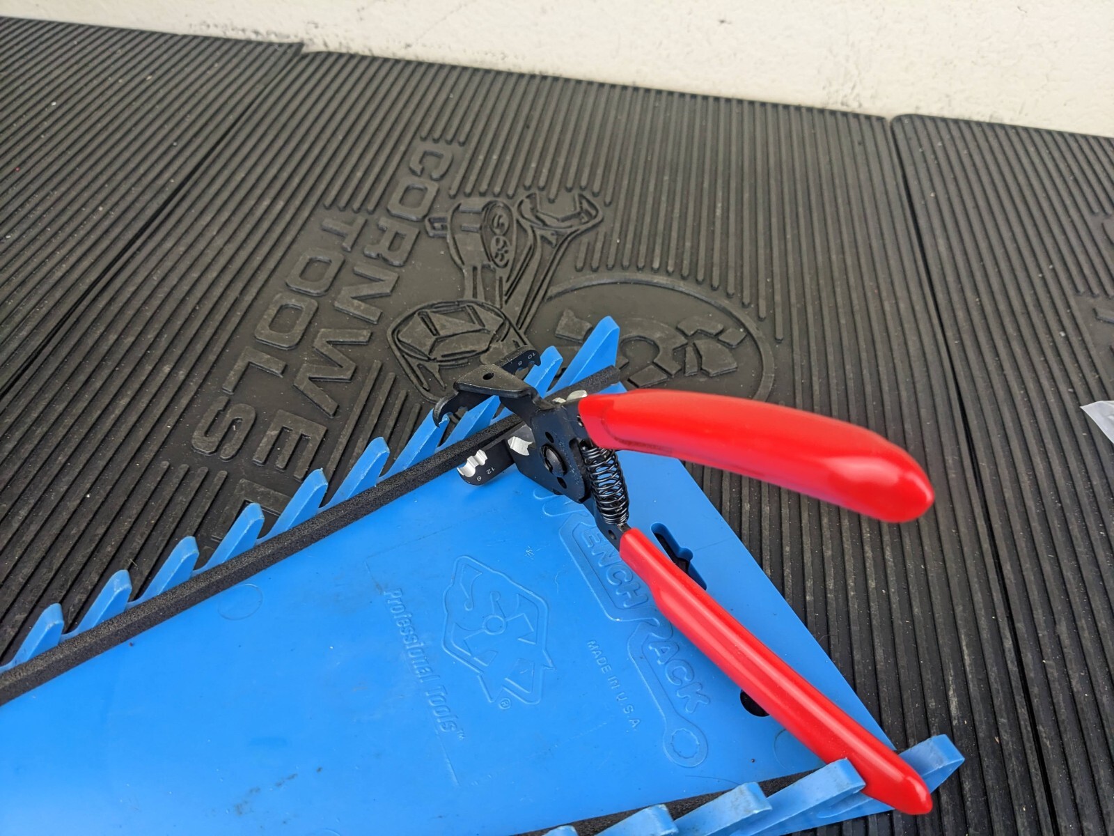 #bf266 Snap-on Tools USA RED Soft Grip 7" Inline Wire Stripper / Cutter PWCHHD7