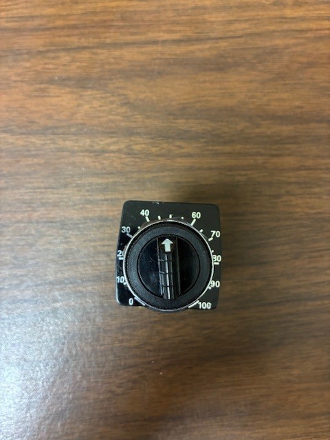 Square D 9001K2113, 500K Ohm Potentiometer, 300V