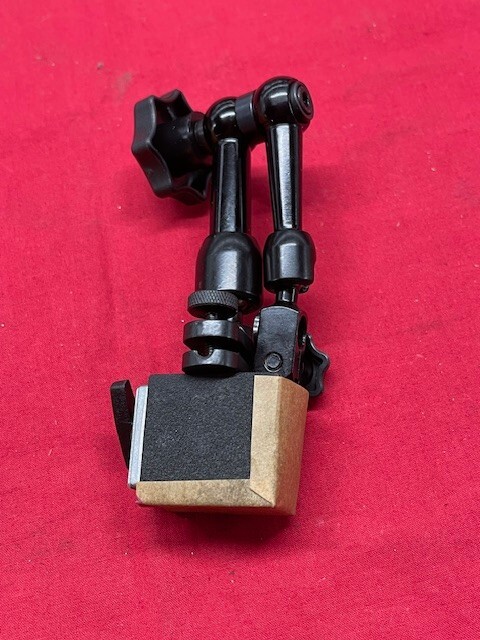 Starrett 660 Magnetic Base Indicator Holder