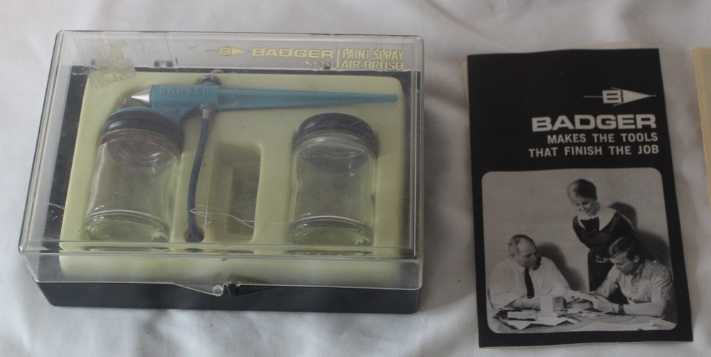 Badger Airbrush #250 Basic Set w/Plastic Case & Manual