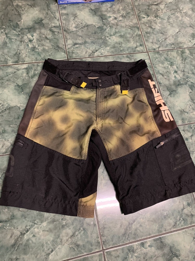shift advanced technology shorts size 38