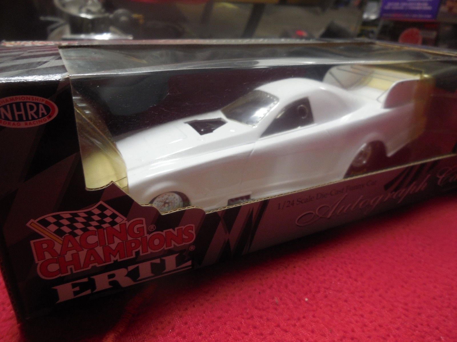 Racing Champions 1:24 scale all white Ford Mustang Funny Car "Autograph" car