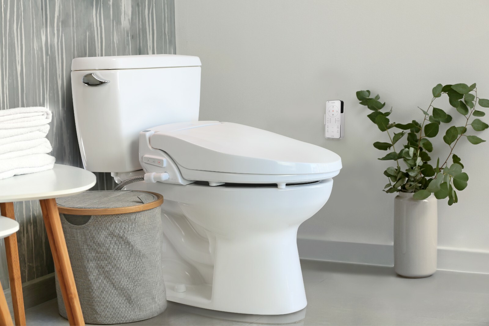 Brondell - ELONGATED CL1700 Bidet Seat with Remote Controlled White Open Box