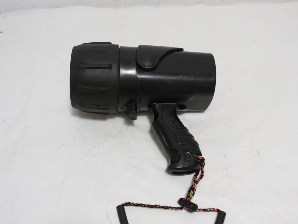 UNDERWATER KINETICS D8 Xenon Dive Light