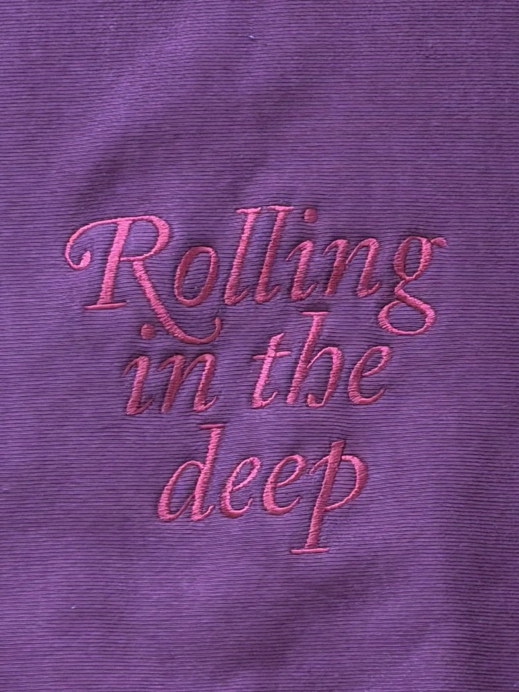Adele Rolling In The Deep Embroidered Crewneck Sweatshirt Large Burgundy
