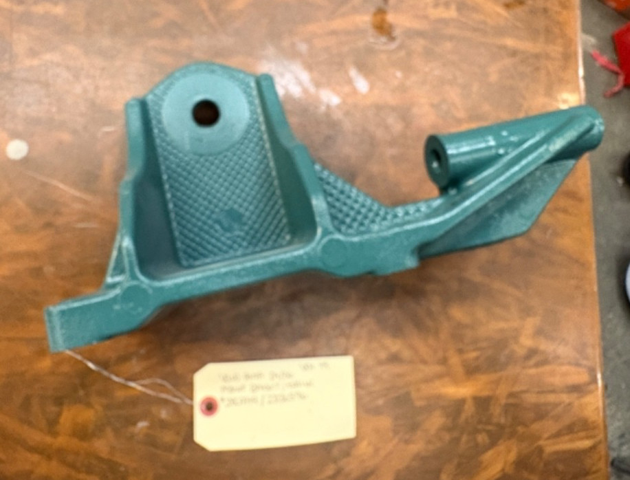 VOLVO PENTA D4/D6 MOUNT BRACKET/ENGINE #38D7719/23136596