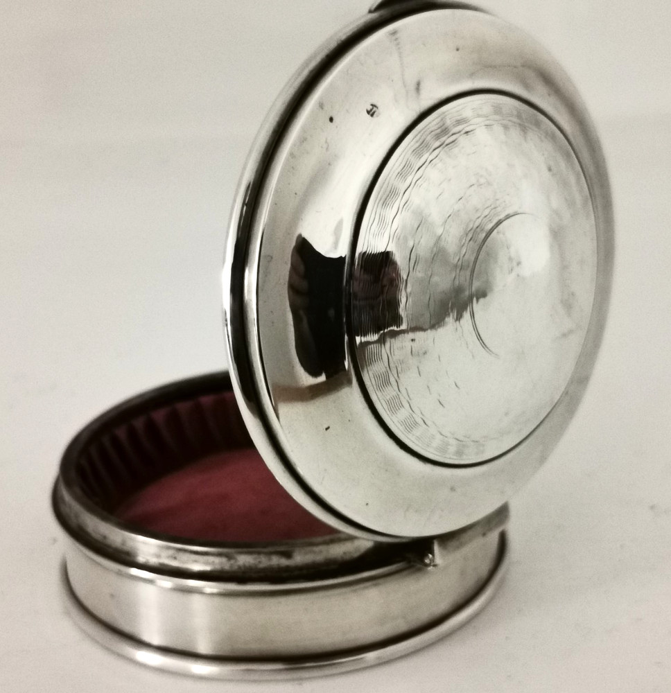 Antique Solid Silver Ring Or Trinket Box - Chester 1921