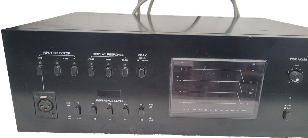TOA R-11SA SPECTRUM ANALYZER