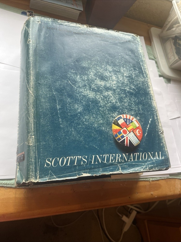 Scott International Album 1870s-1990s Thousands Of Stamps From Around The World