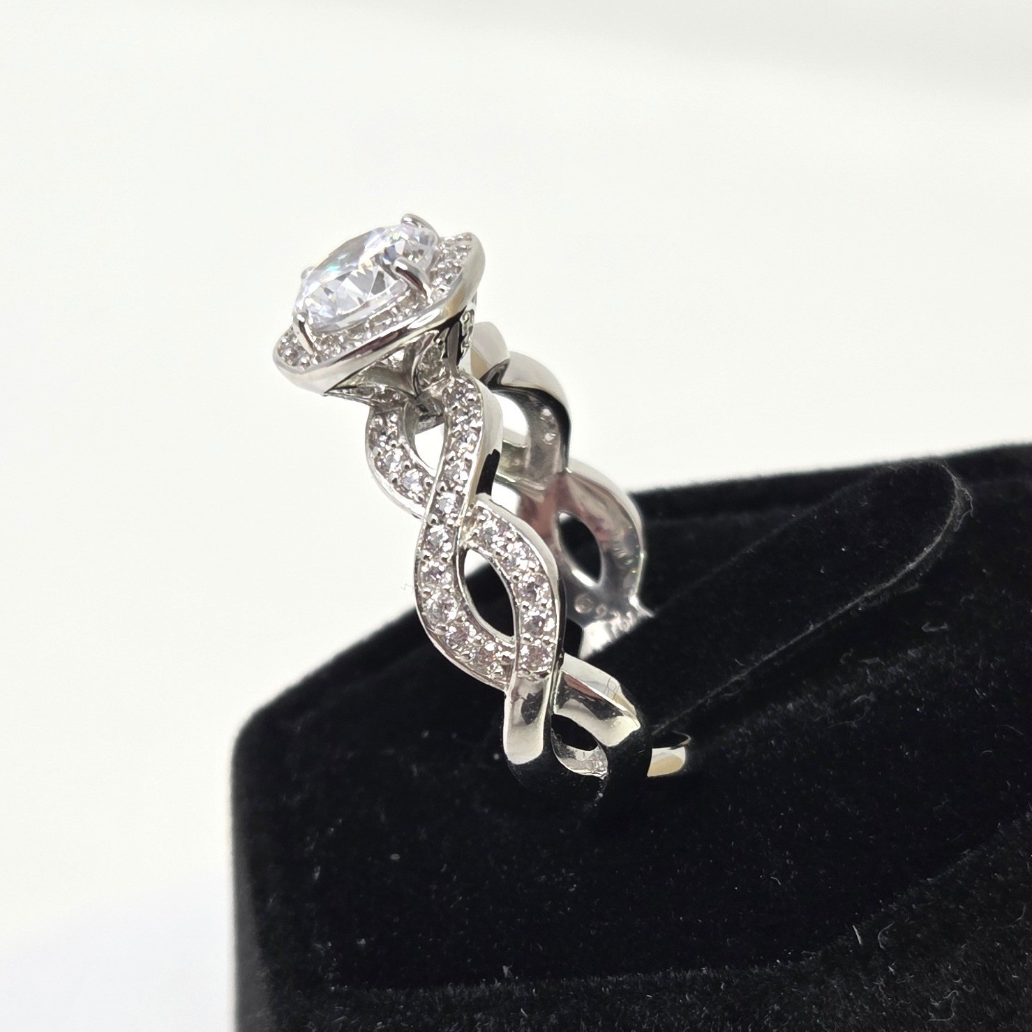 Sparkling Infinity Twist Engagement Ring Sz 8 925 Sterling Silver CZ