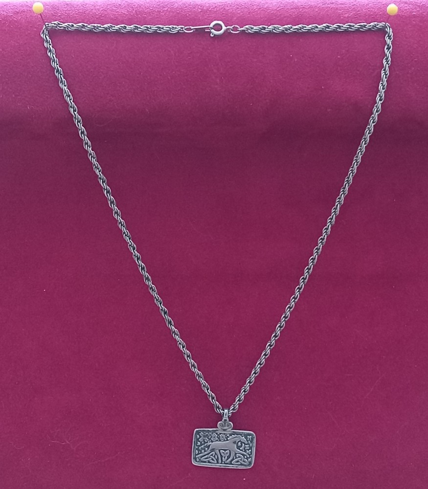 Celtic-style 925 rectangular pendant horse design intertwined knotwork pattern
