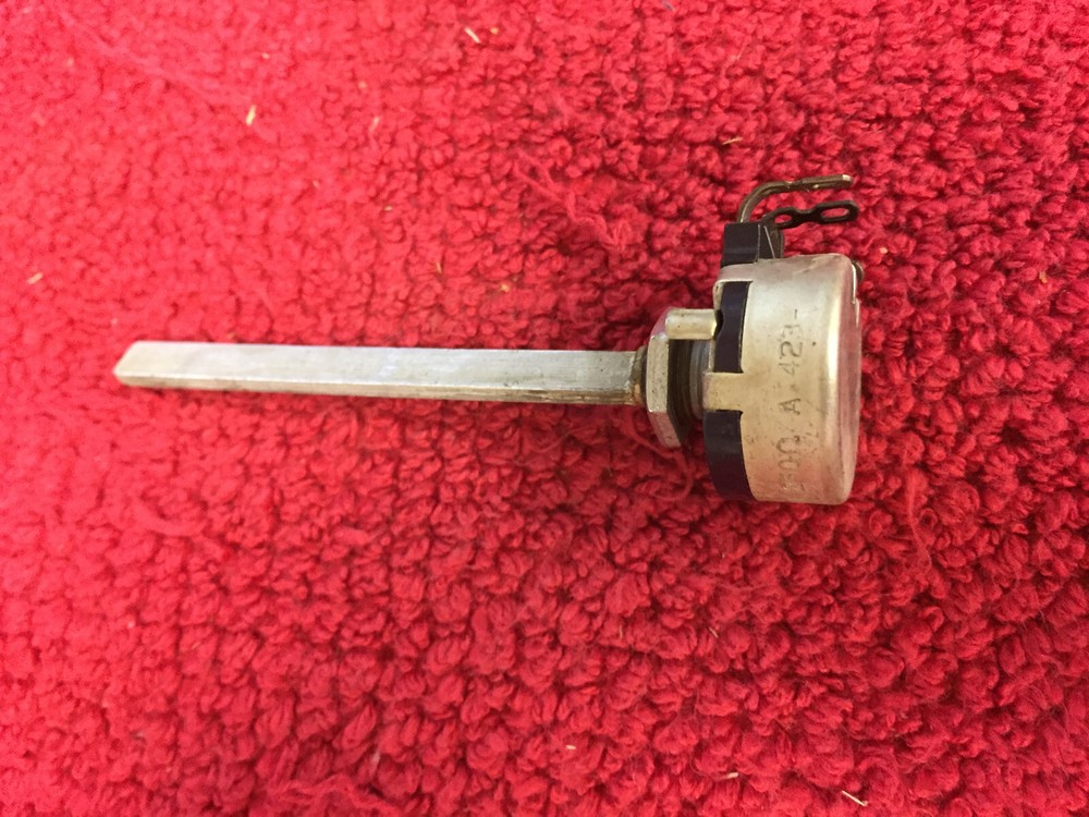 IRC 011-201 250 OHM POTENTIOMETER NOS