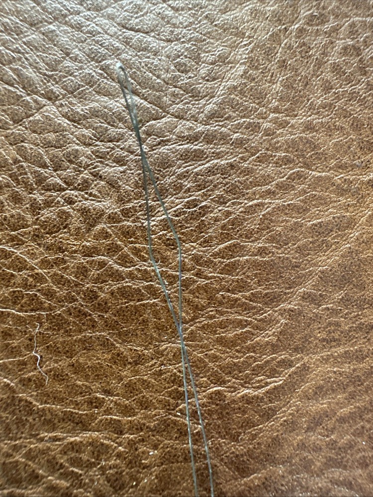 Fly Tying Kit Used. Great For Beginner.