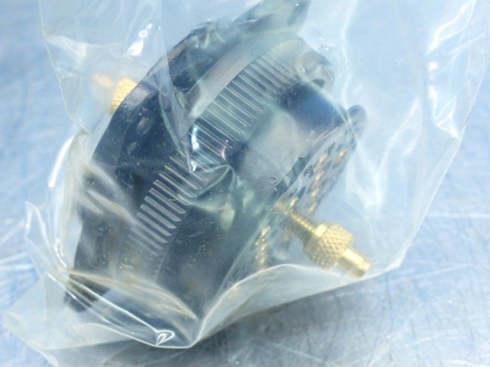 SMC DM12-06NU MULTI-CONNECTOR UNIT 05250770306