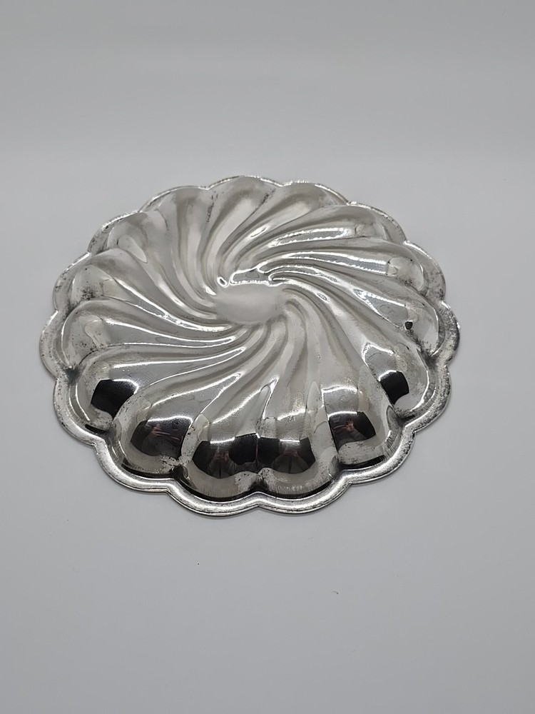Mid-Century Modern Style Silverplate Swirl Tray - Scalloped Edge Catch-all (A4)
