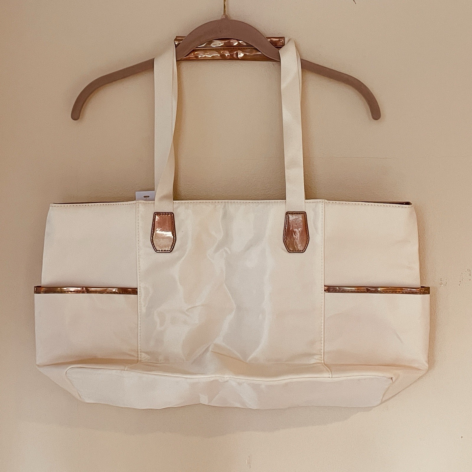 NWT NEW Walt Disney World 50th Anniversary Tote iridescent Cinderella’s Castle