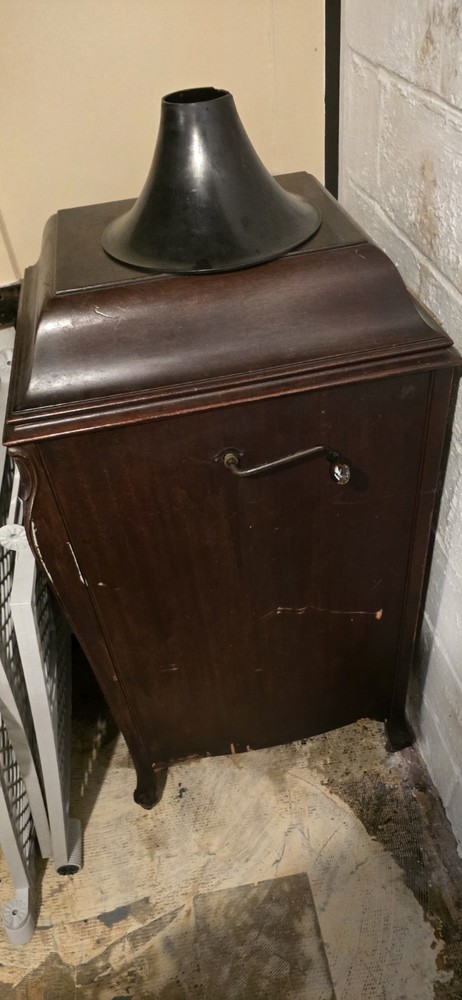 Victrola Record Player Antique