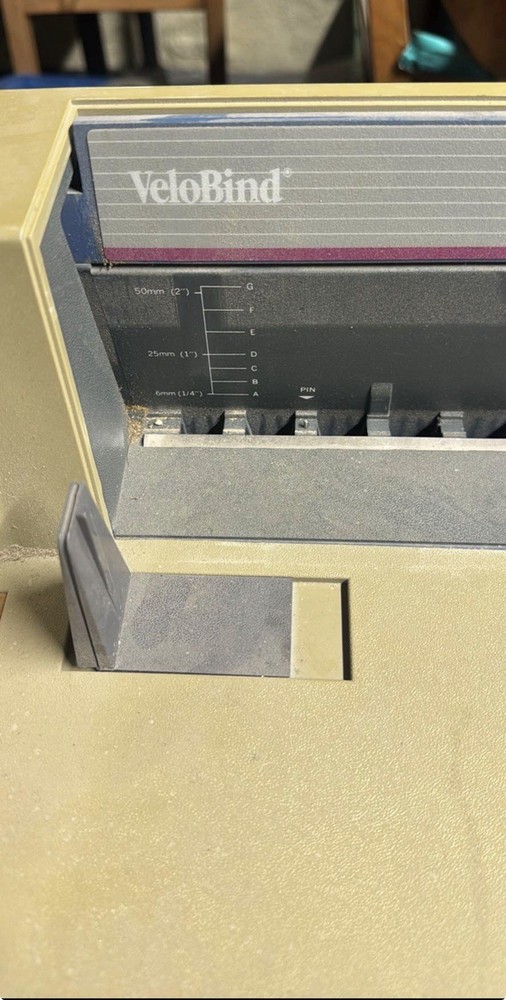 VeloBind 500 Binding Machine Turns On Untested