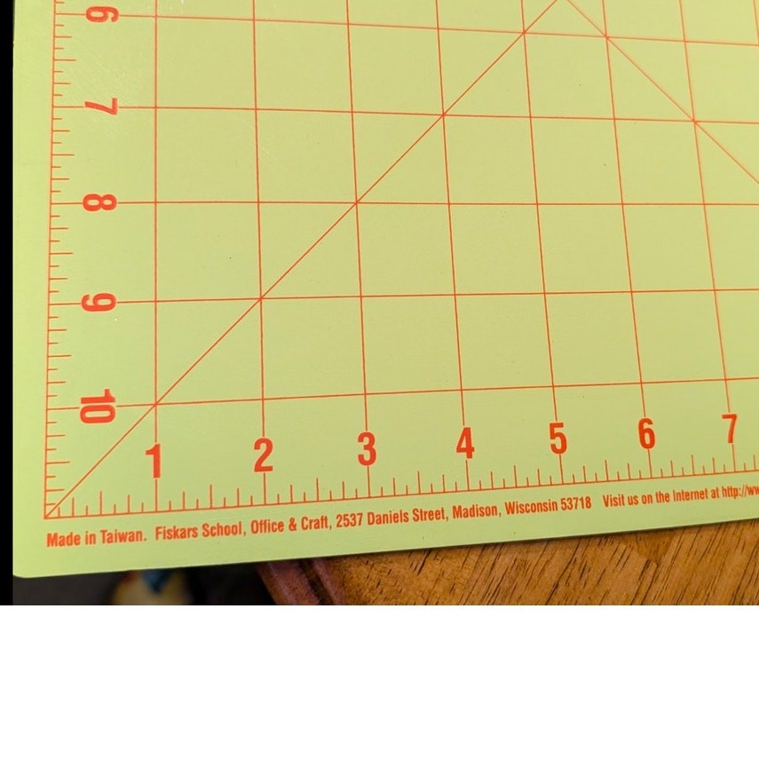 12x18 Friskars Cutting Mat Double Sided