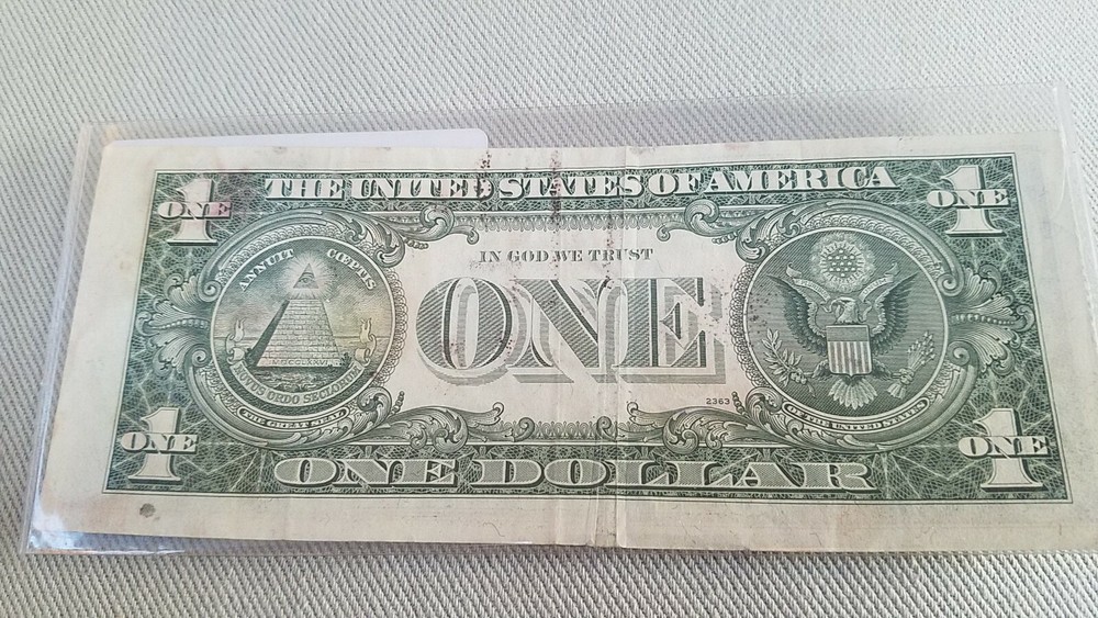 ERROR LARGE GUTTER ON 1977 $1 "H" District ST. LOUIS