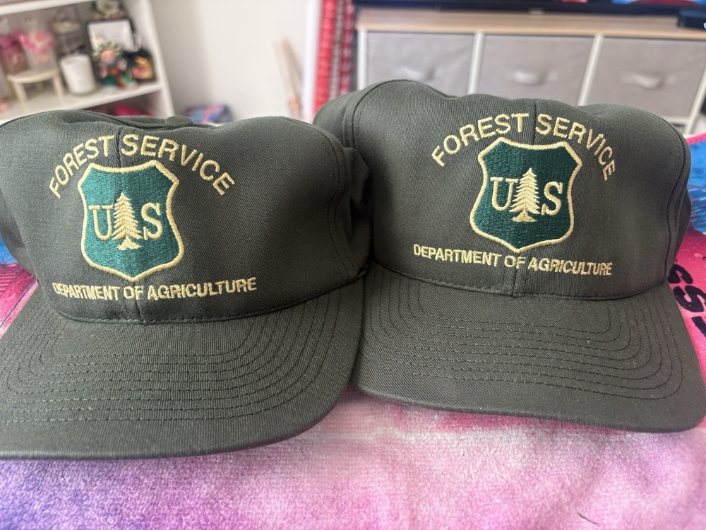 2 Hats Size ML /XL