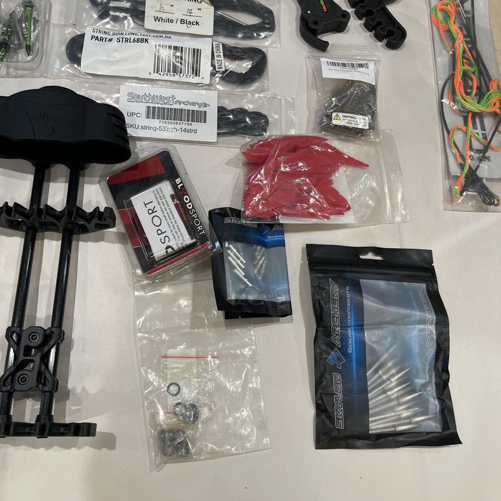 Large New Assorted Archery Quivers/Strings/Broadheads/Vanes/Guards See Pics