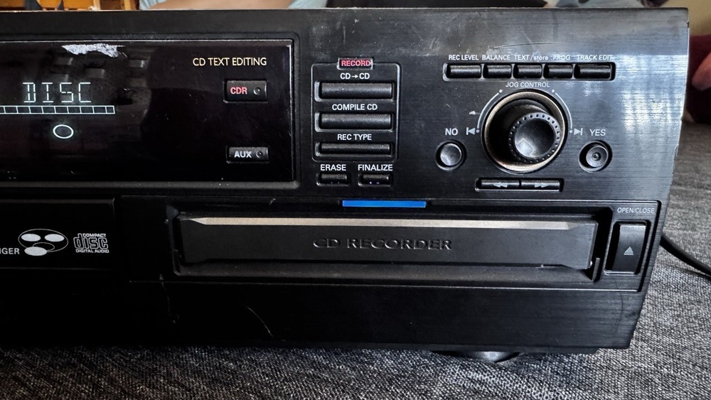 Philips CDR785/17 3-DISC CD Player w/ CD Compact Disc Recorder