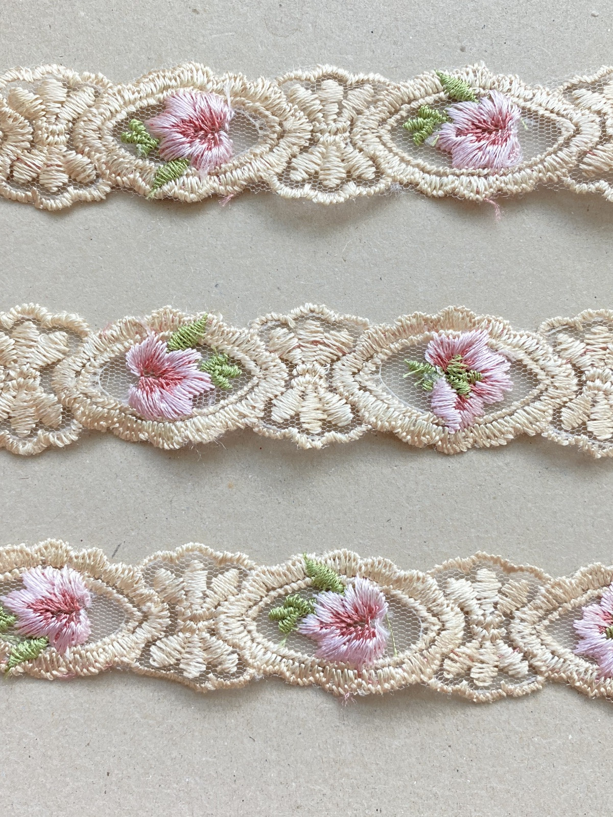 2 Yards Multicolor Floral Embroidered Border Trim/Sewing/Crafts/Bridal/1" Wide